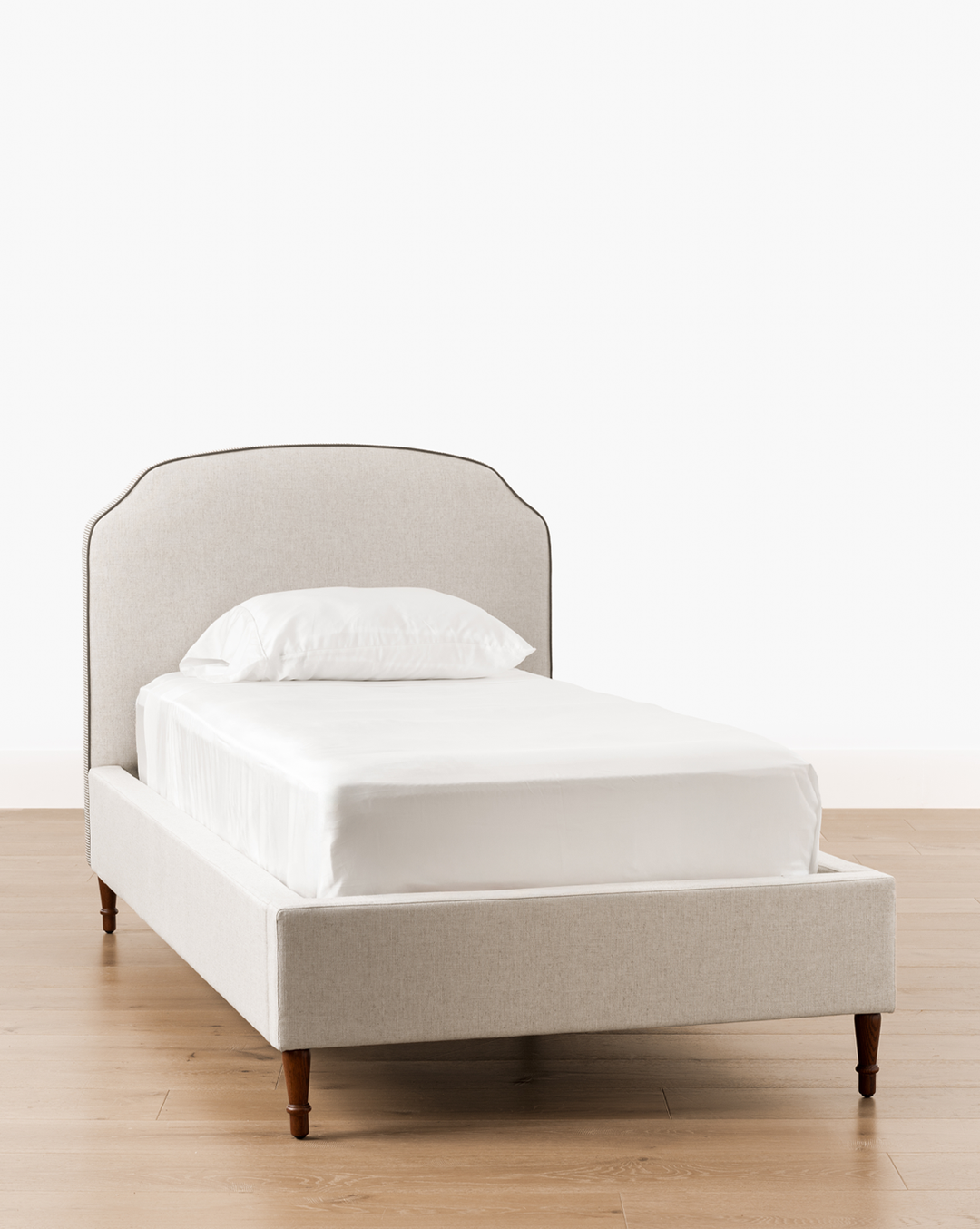Willoughby Bed